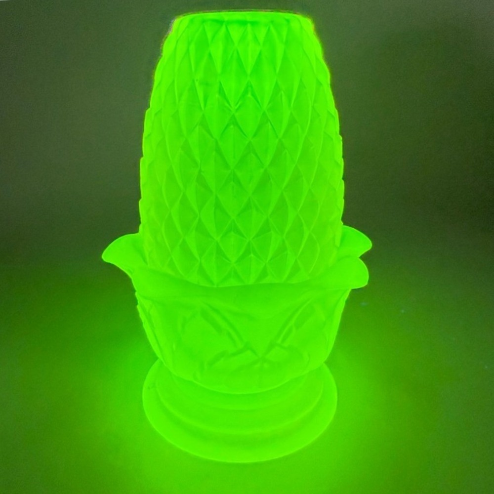Vintage Brooke Crescent Yellow Satin Vaseline Glass Pineapple Fairy Lamp 6"